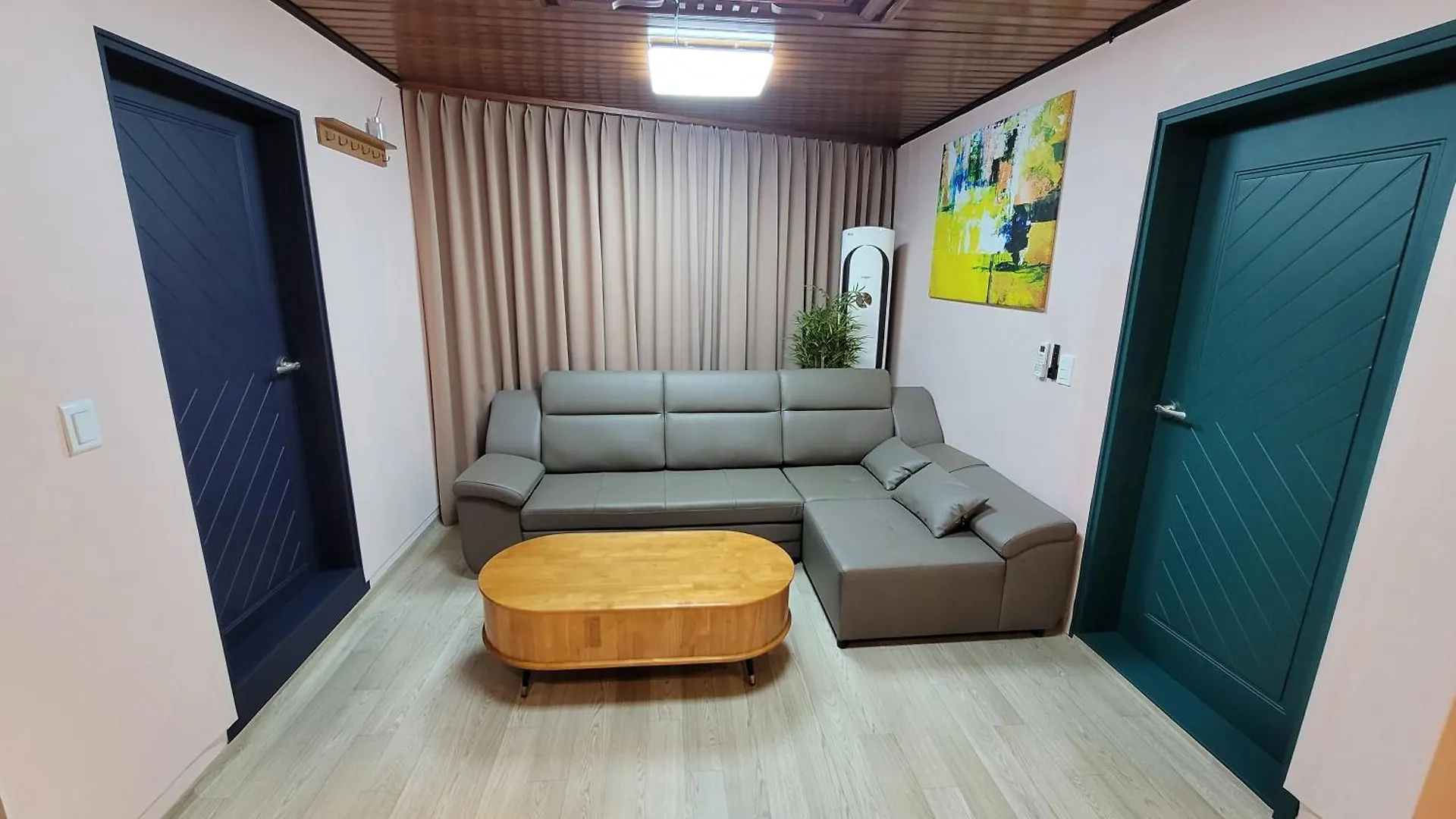 Seongsu Hot Place 3Room Seoul South Korea